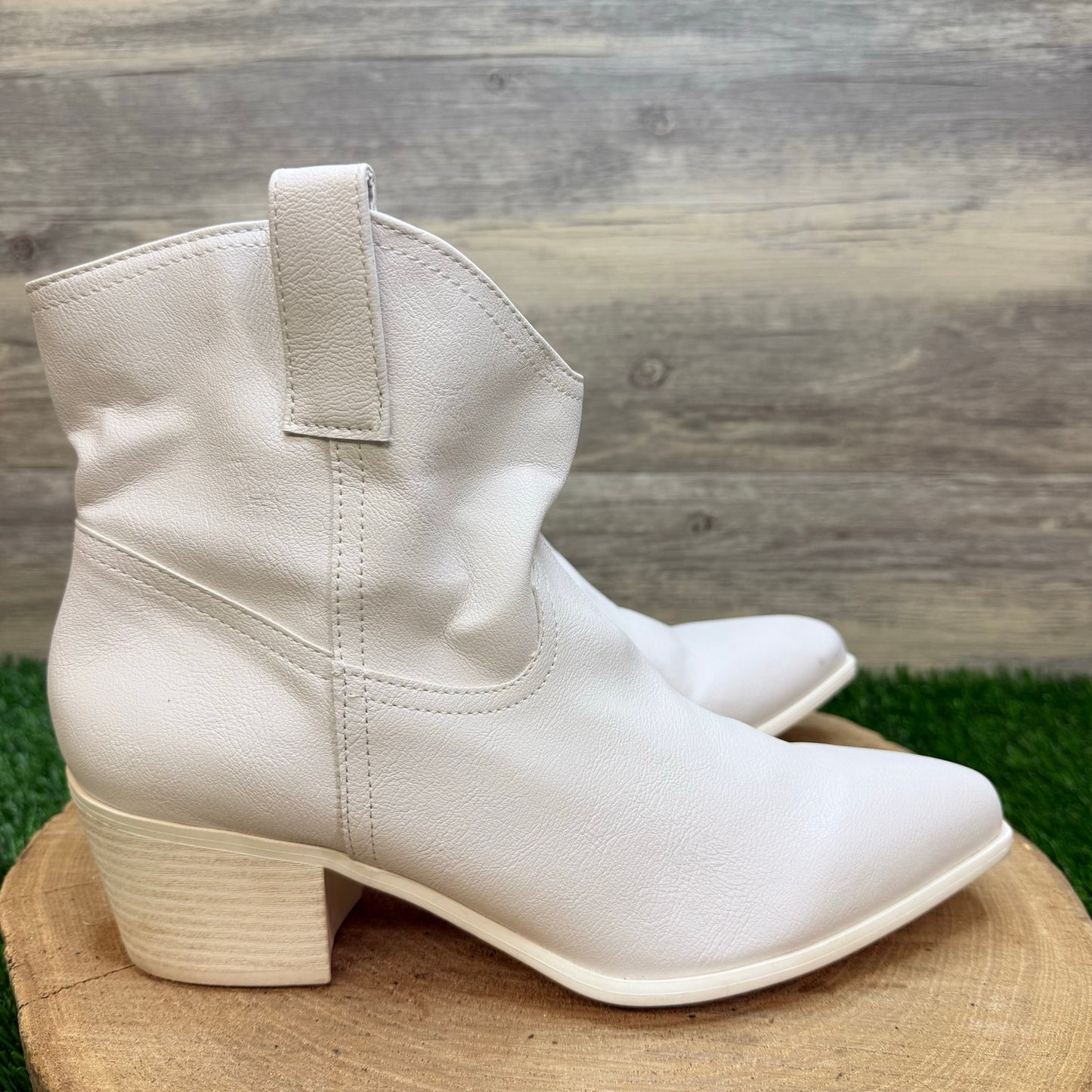 Crown & Ivy Women - Size 9.5M - White Faux Leather Ankle Boots Dolly