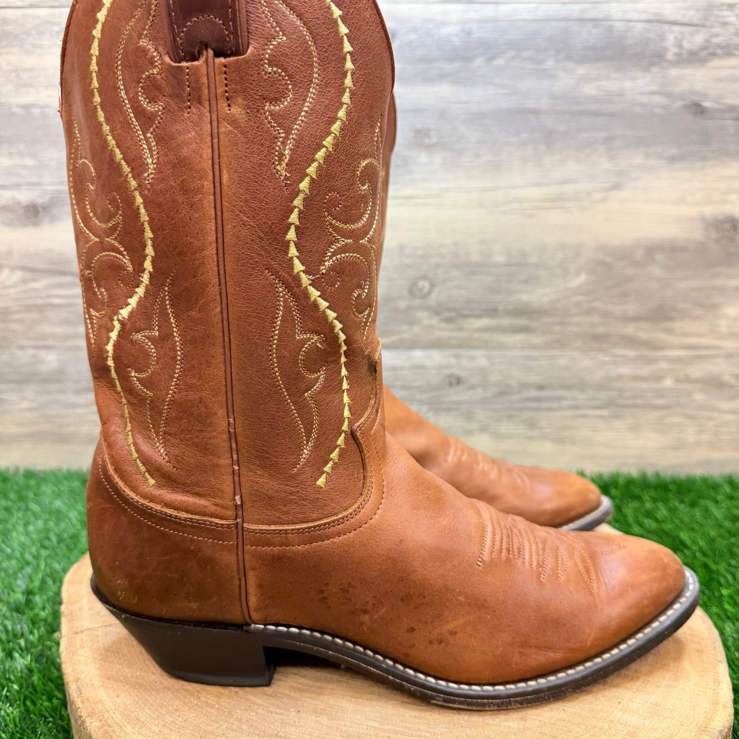 Justin Women - Size 8B - Golden Saltillo Western Cowboy Boots L4936