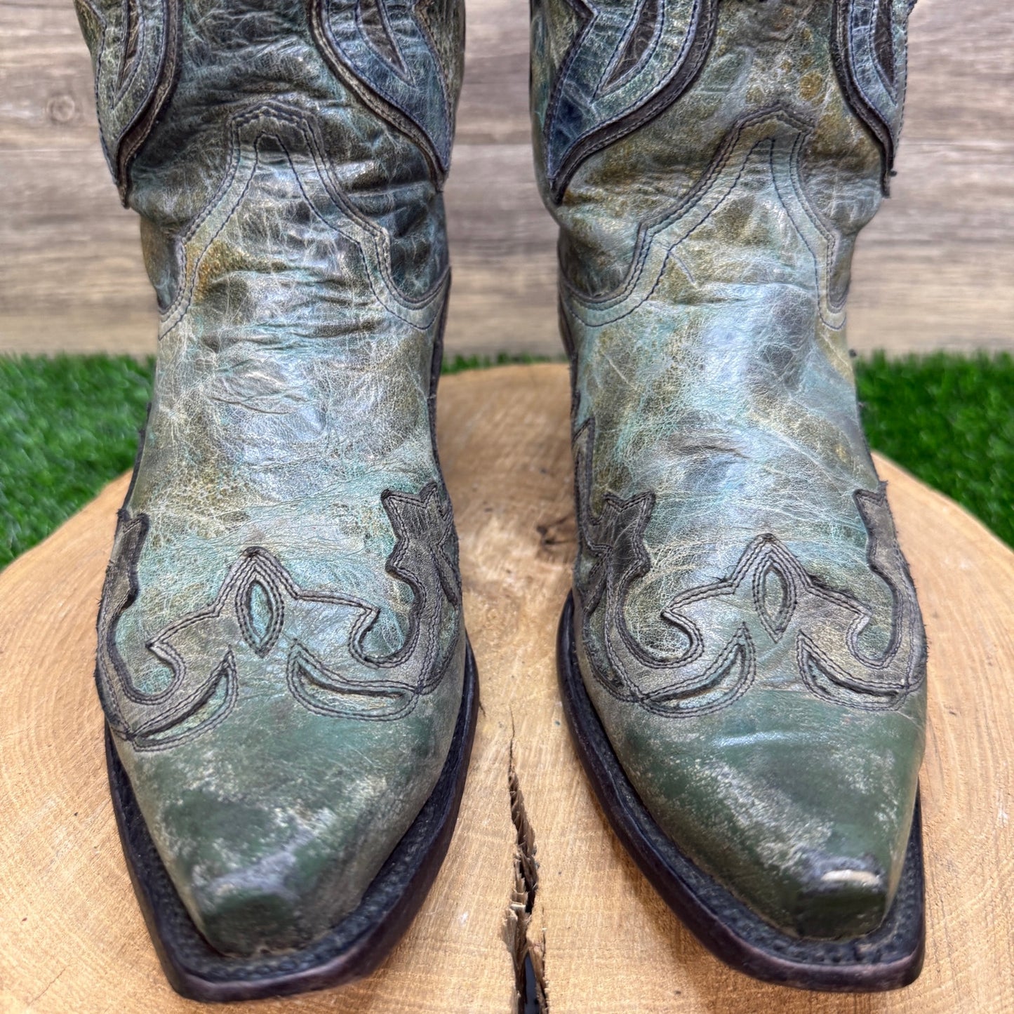 Corral Women - Size 10.5M - Distressed Green Eagle Snip Toe Cowboy Boots A2206