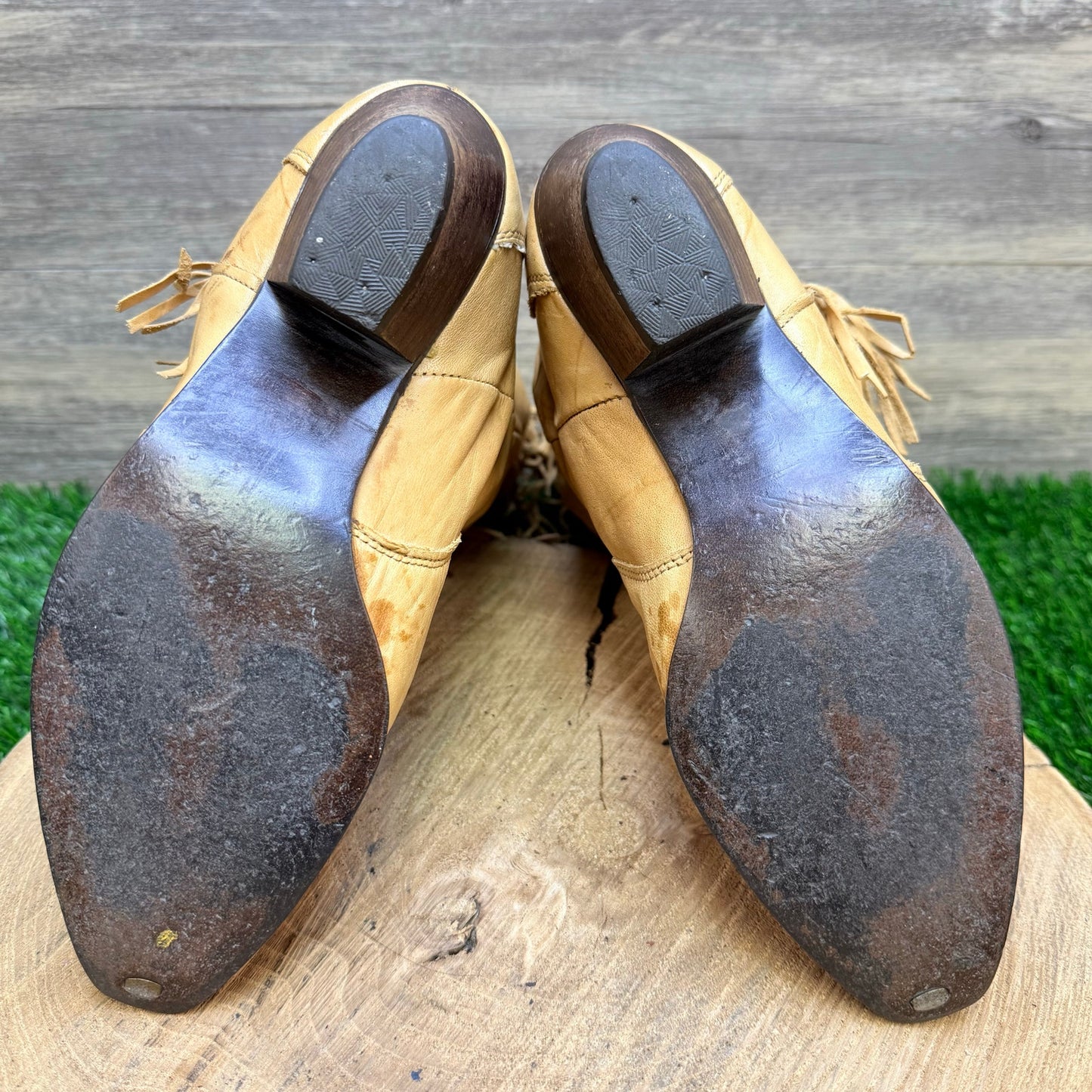 Dingo Women - Size 7M - Vintage Camel Fringe Soft Leather Cowboy Boots 8243