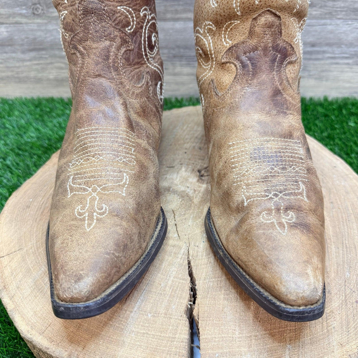 Justin Women - Size 8.5B - Brown Puma Western Cowboy Boots L2703