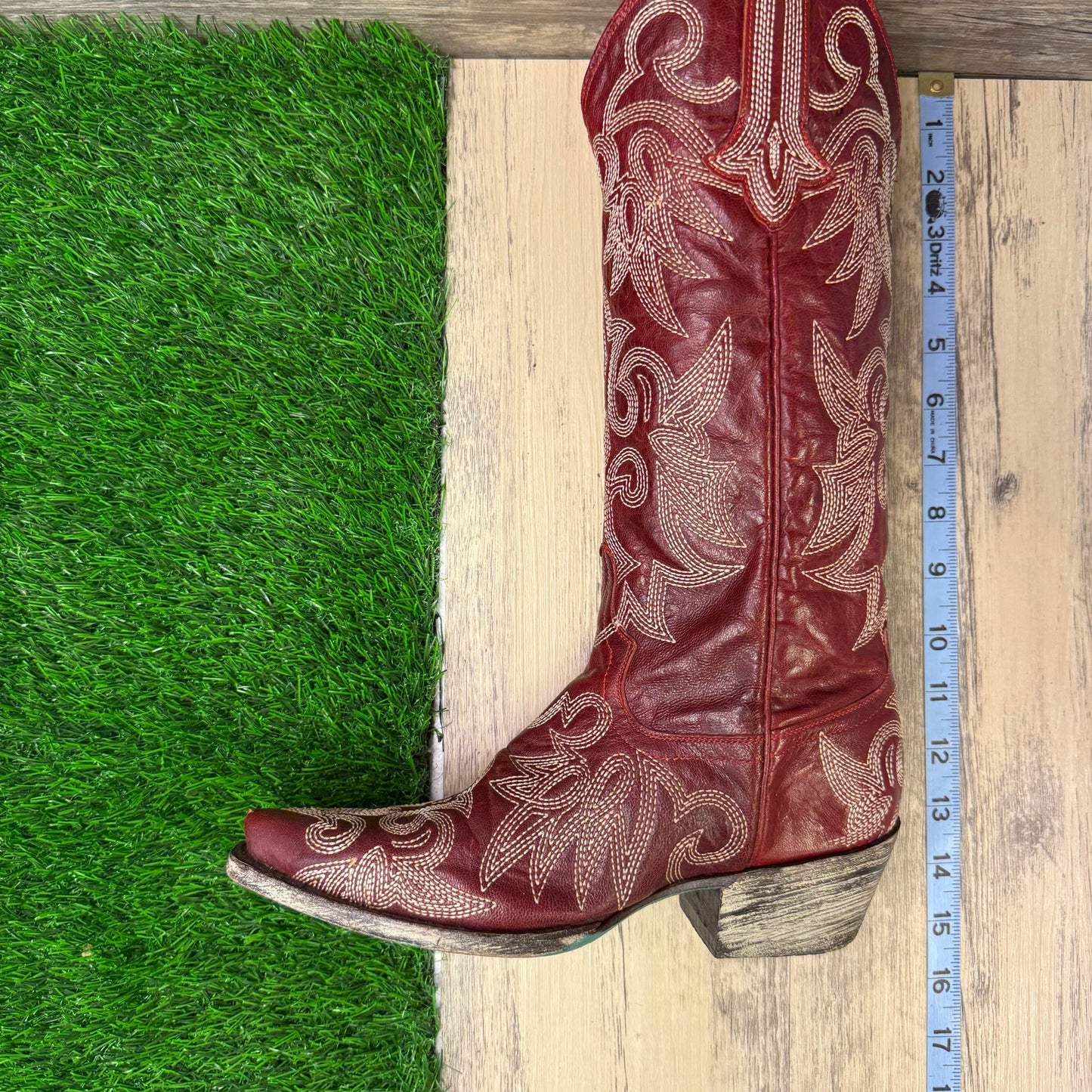 Lane Women - Size 6.5 - Red Saratoga Snip Toe Cowboy Boots Style LB0031D