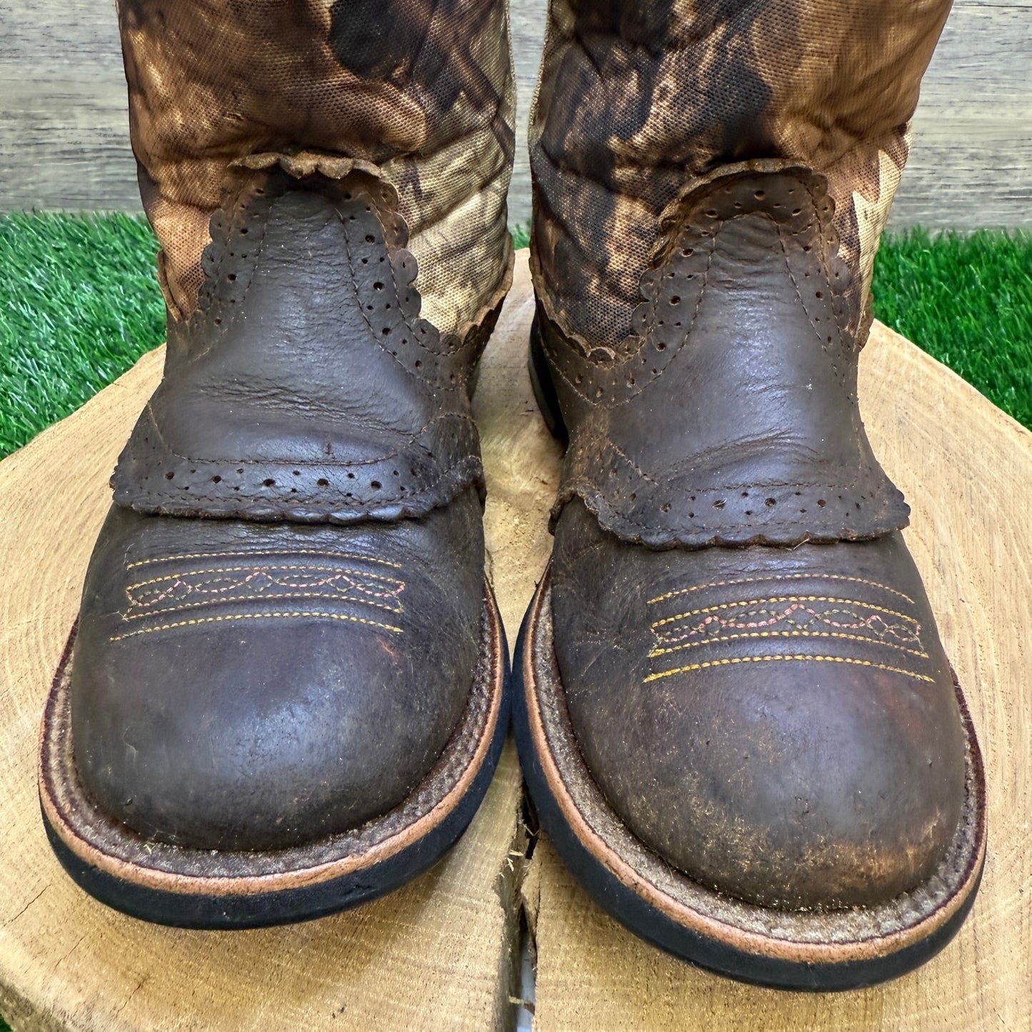 Ariat Women - Size 7B - Brown/Camo Cowboy Boots Style 10006854