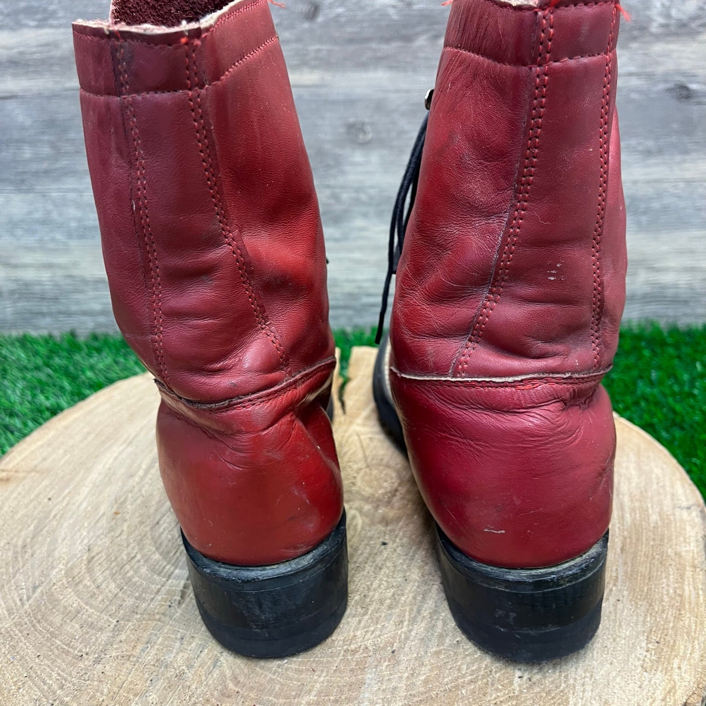 Unknown Women - Size 6M - Vintage Red Lace Up Cowboy Boots Style 18099