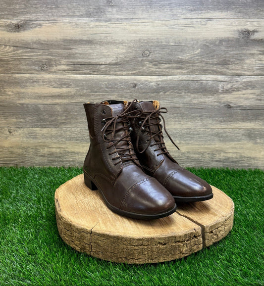 Ovation Women - Size 7.5 - Brown Lace Up Boots