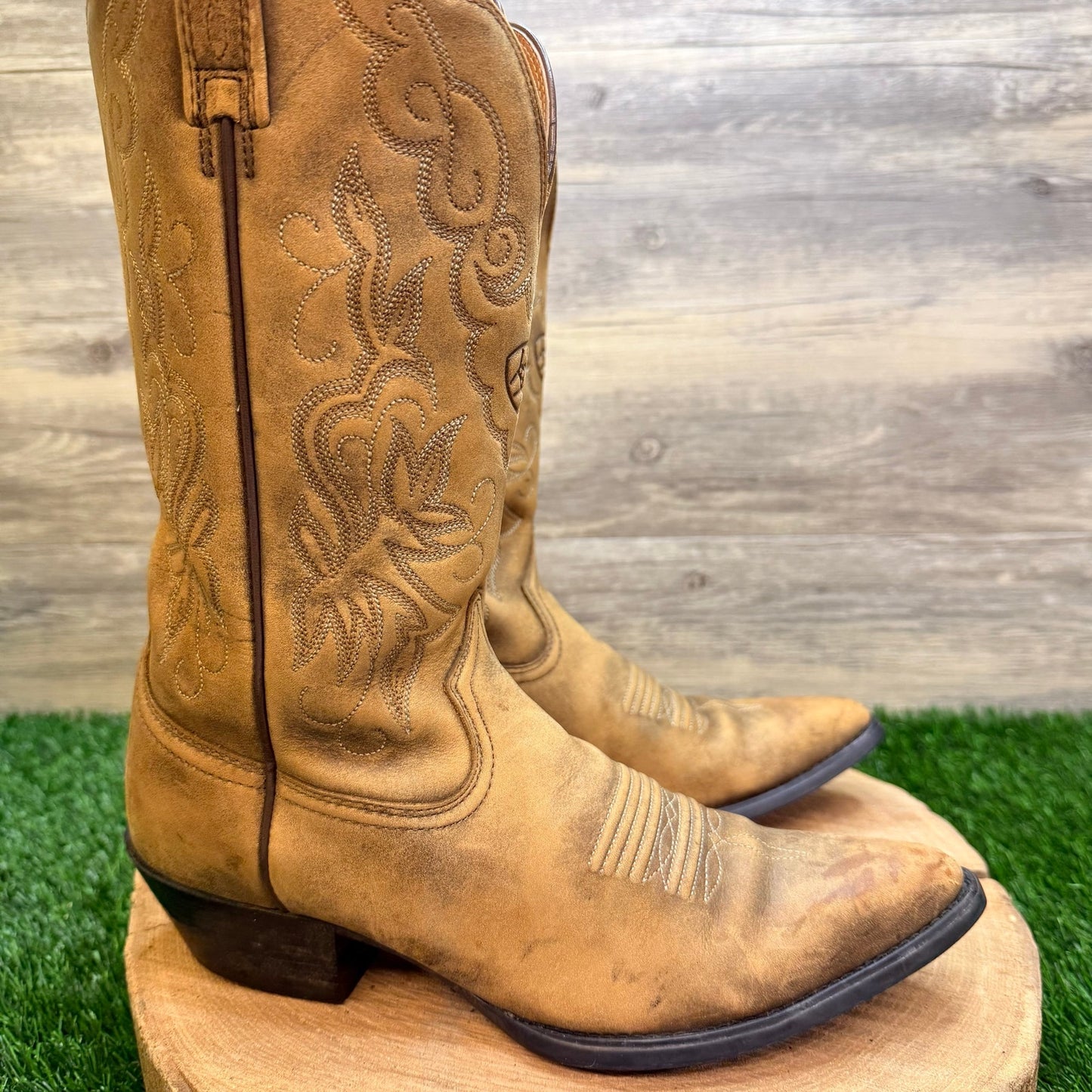 Ariat Women - Size 7B - Tan Boomer Leather Western Cowboy Boots 15729