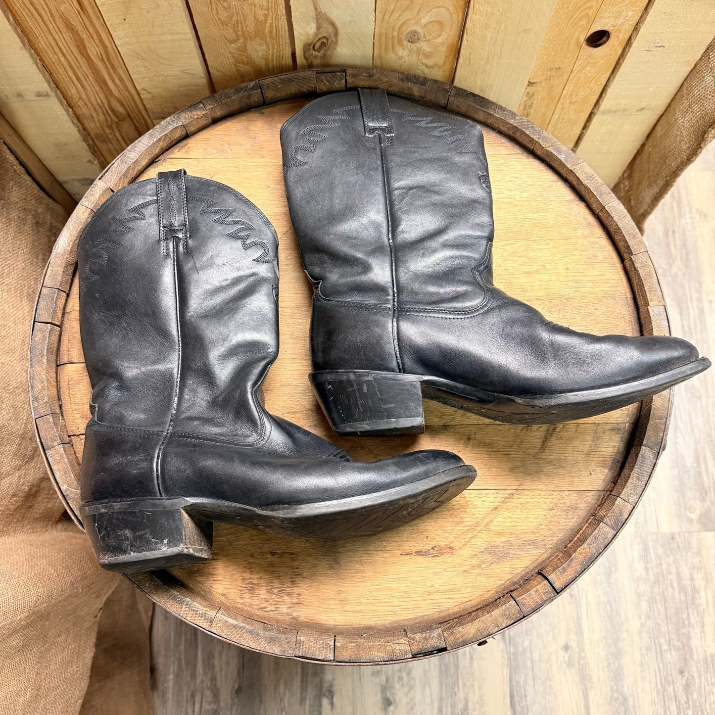 Ariat Men - Size 11EE - Black Heritage R Toe Cowboy Boots 10002192