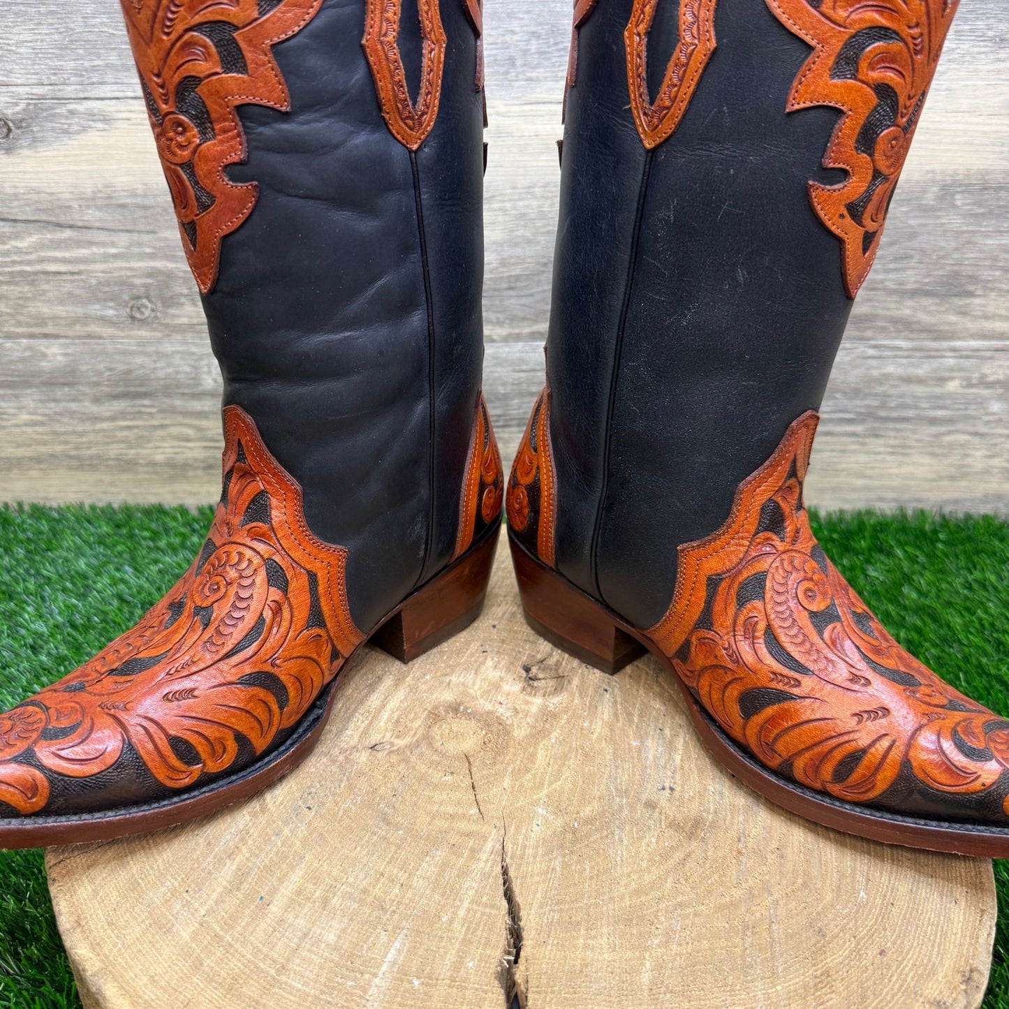 Denver Mountains Women - Size 7 - Black/Brown Hand Tooled Cowboy Boots L4074