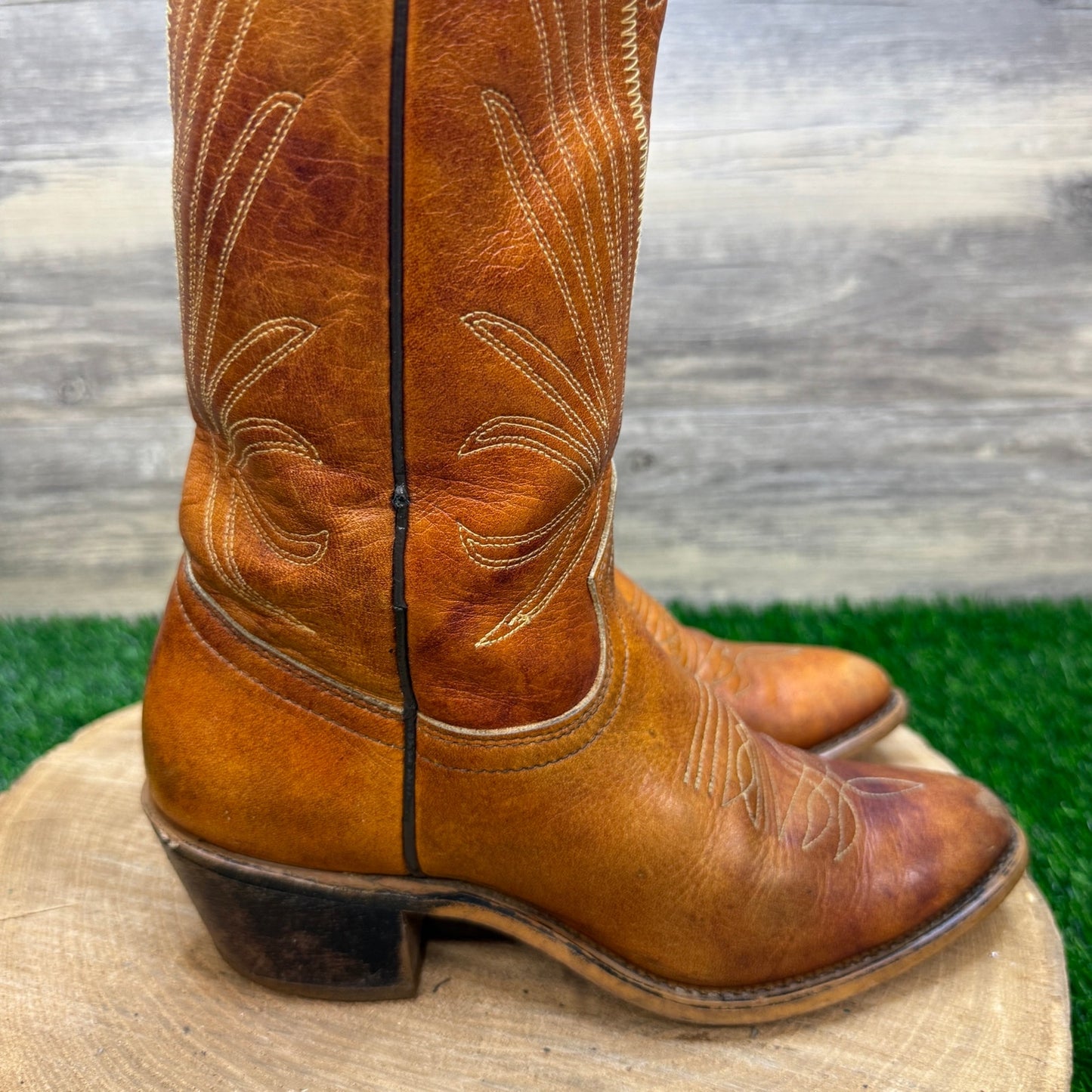 Texas Women - Size 5 - Vintage Marbled Tan Western Cowboy Boots