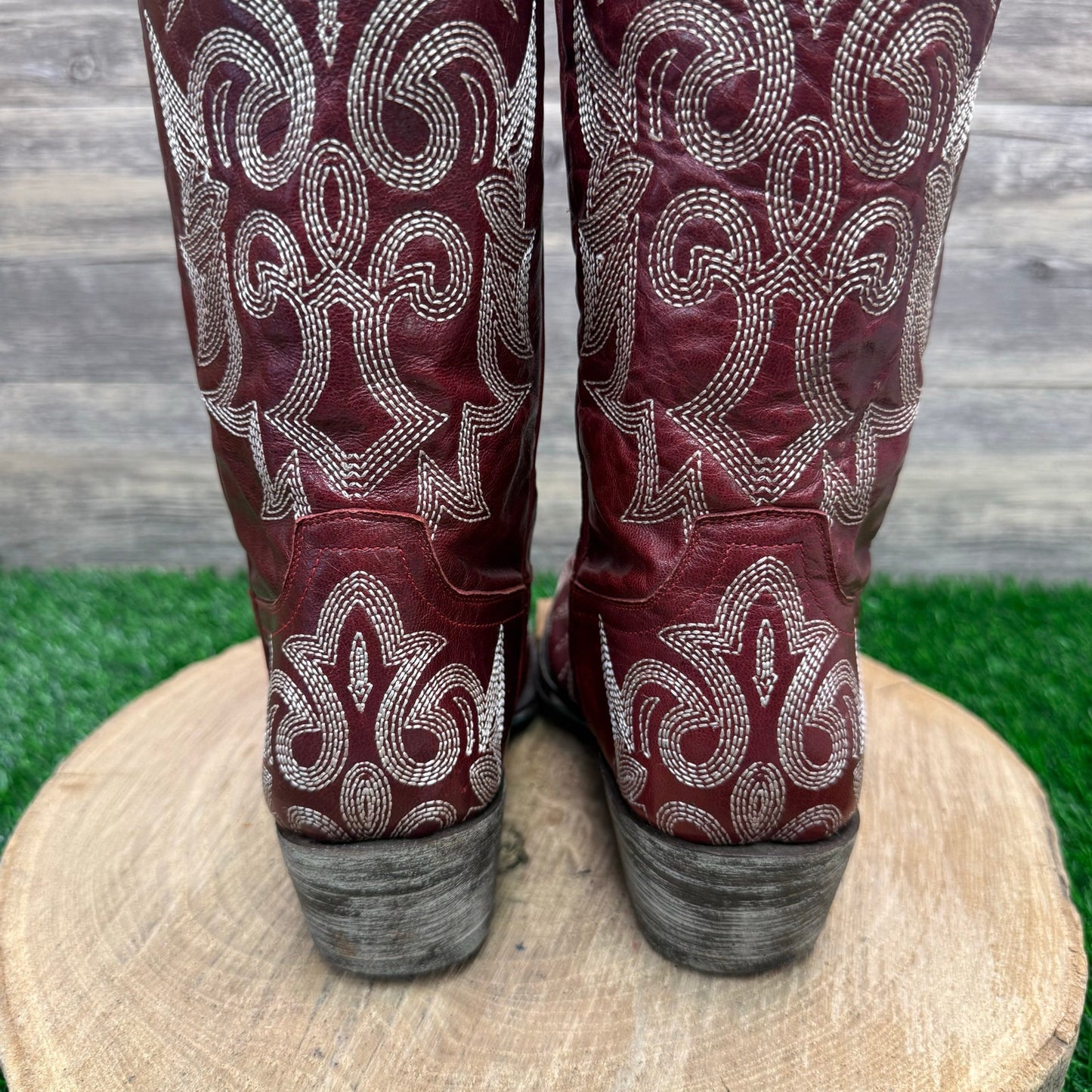 Lane Women - Size 6.5 - Red Saratoga Snip Toe Cowboy Boots Style LB0031D