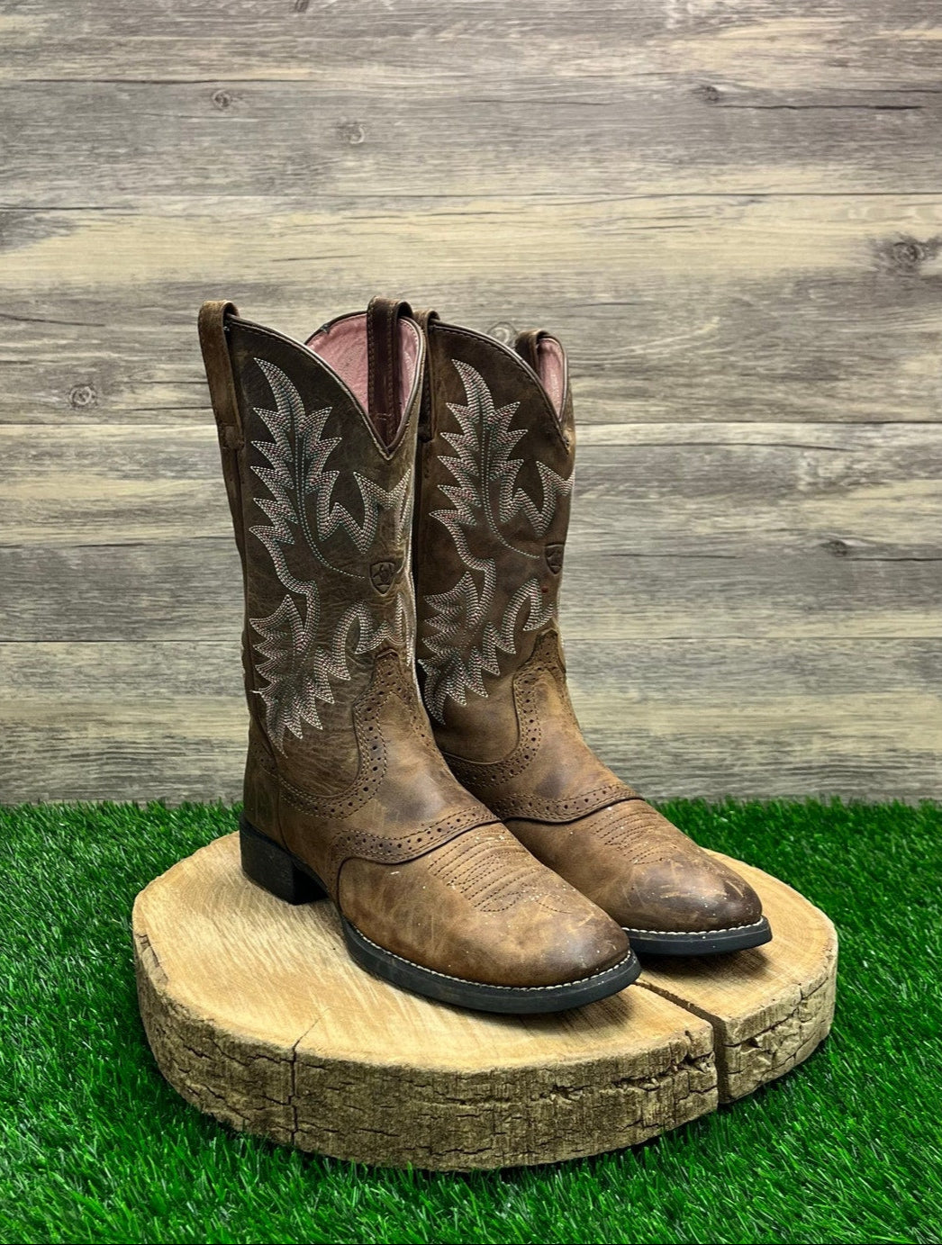 Ariat Women - Size 7B - Brown/Pink Cowboy Boots Style 10001605