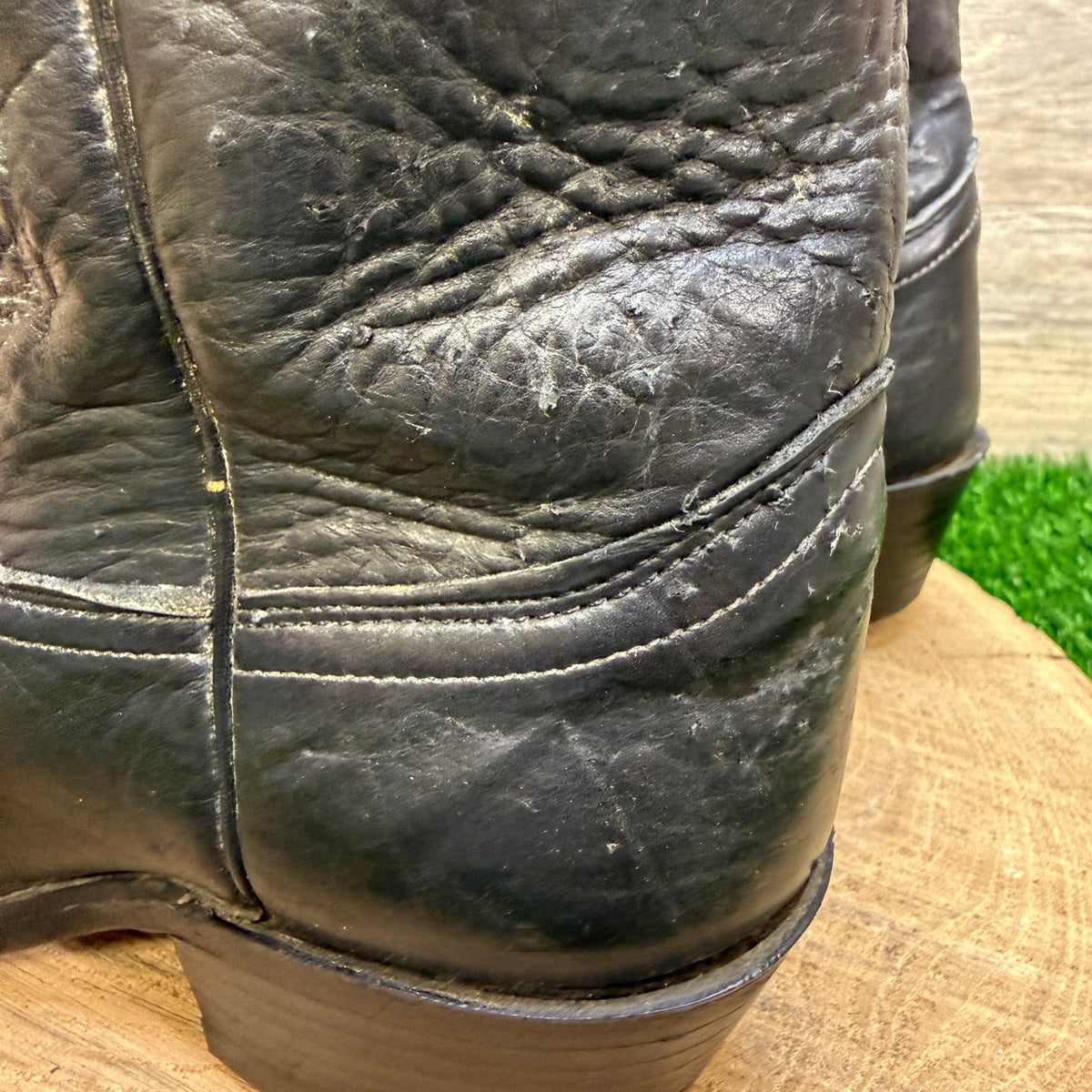 Justin Men - Size 8.5D - Vintage Black Bull Shoulder Western Cowboy Boots V5460
