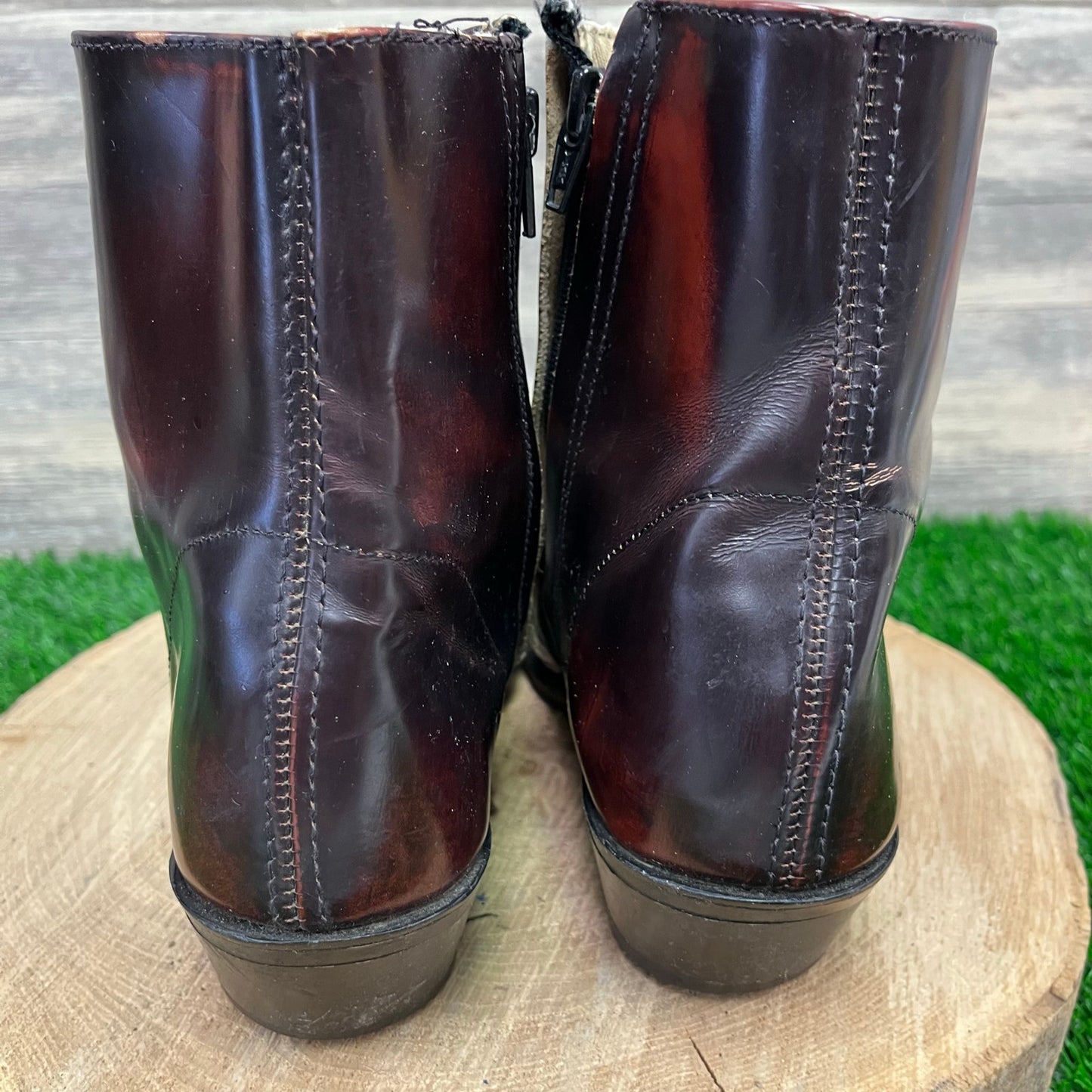 Unknown Men - Size 8EE - Vintage Burgundy Faux Lizard Inlay Zipper Boots 77835