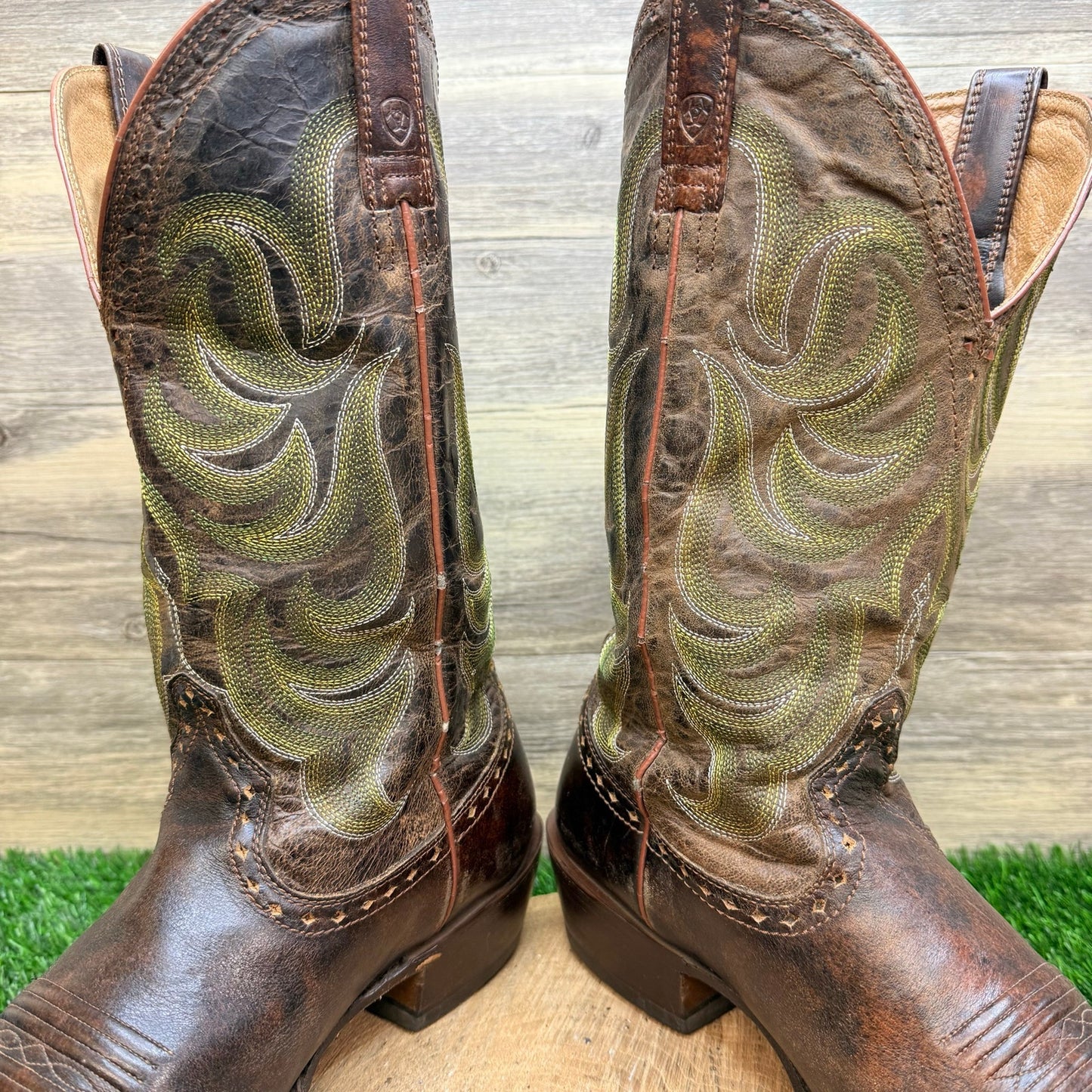 Ariat Men - Size 12D - Dist. Brown Turnback Square Toe Cowboy Boots 10012763