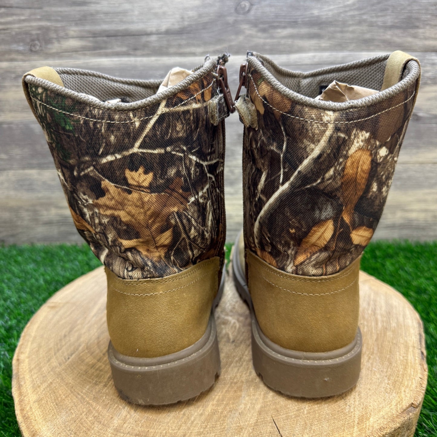 Academy Youth - Size 4D - Tan/Camo Zipper Boots Style 177701