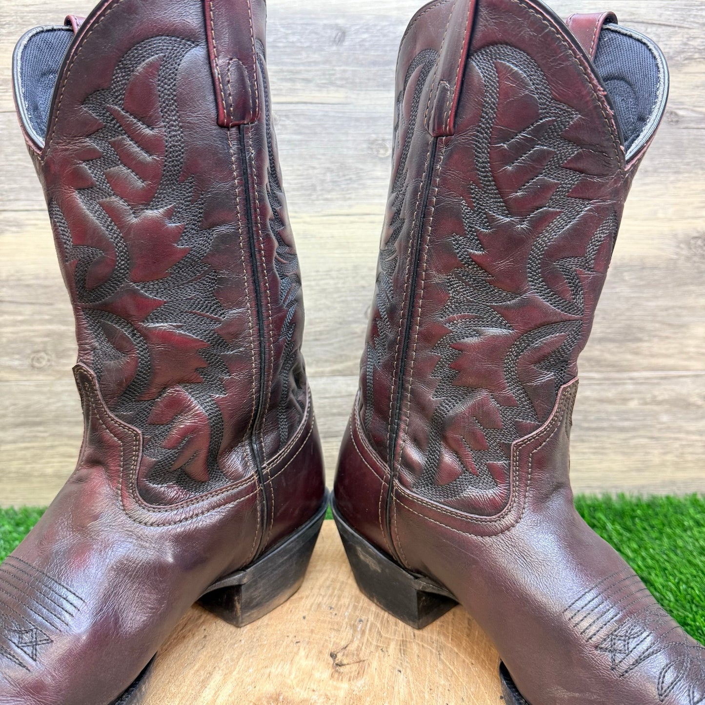 Laredo Men - Size 9EW - Black Cherry Western Cowboy Boots 68458