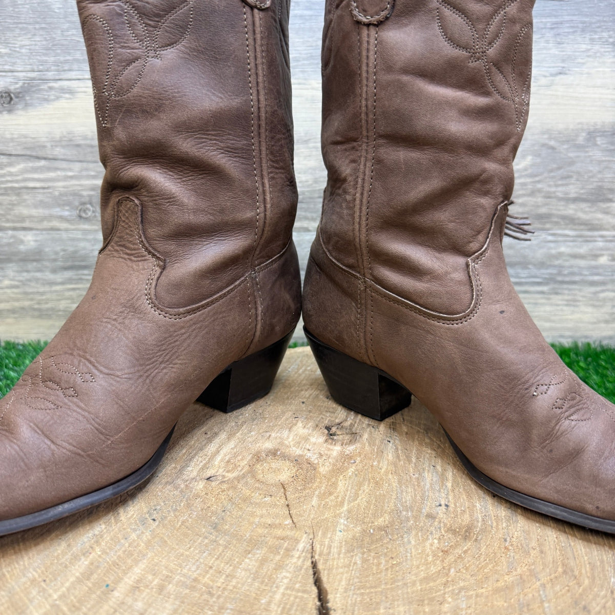 Laredo Women - Size 8M - Vintage Brown Fringe Western Cowboy Boots Style 16682
