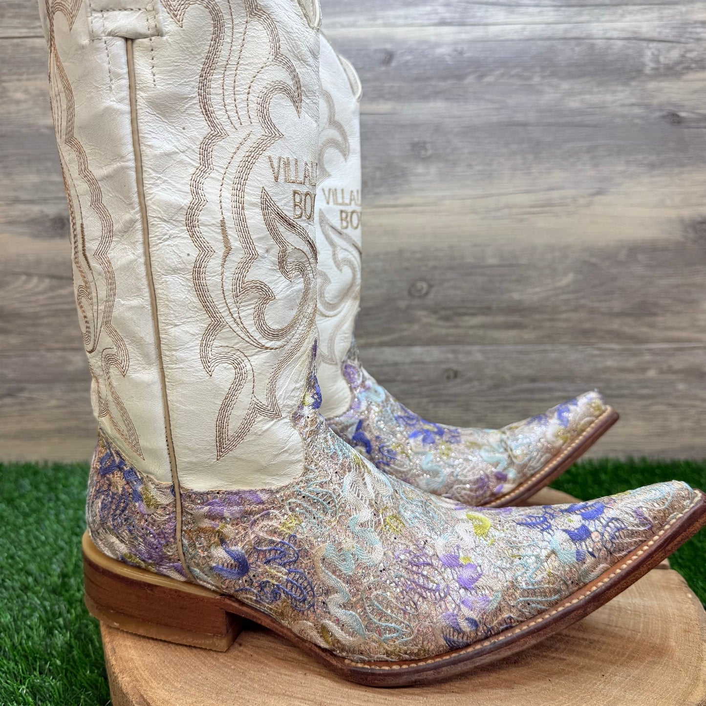 Villalpando Women - Size 8.5 - White / Purple Lace Mexico Pointed Cowboy Boots