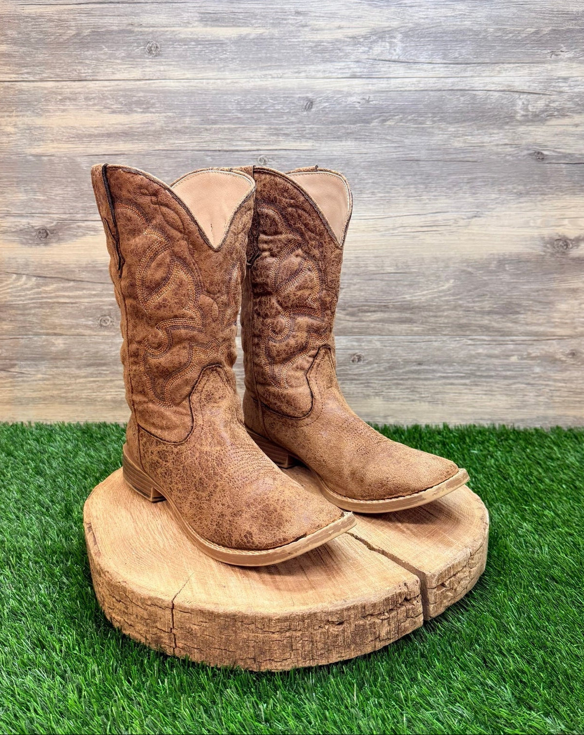Roper Youth - Size 6 - Distressed Tan Faux Square Western Cowboy Boots