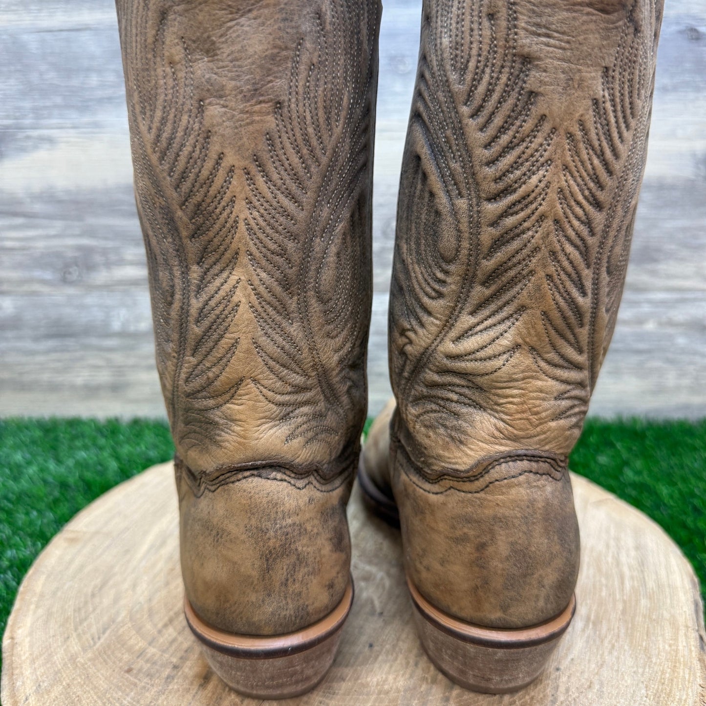 Abilene Women - Size 7.5M - Distressed Tan  Western Cowboy Style 9051