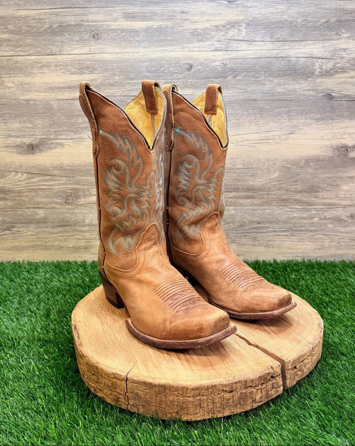 Nocona Women - Size 8B - Tan Bluebonnet Square Toe Cowboy Boots L5009