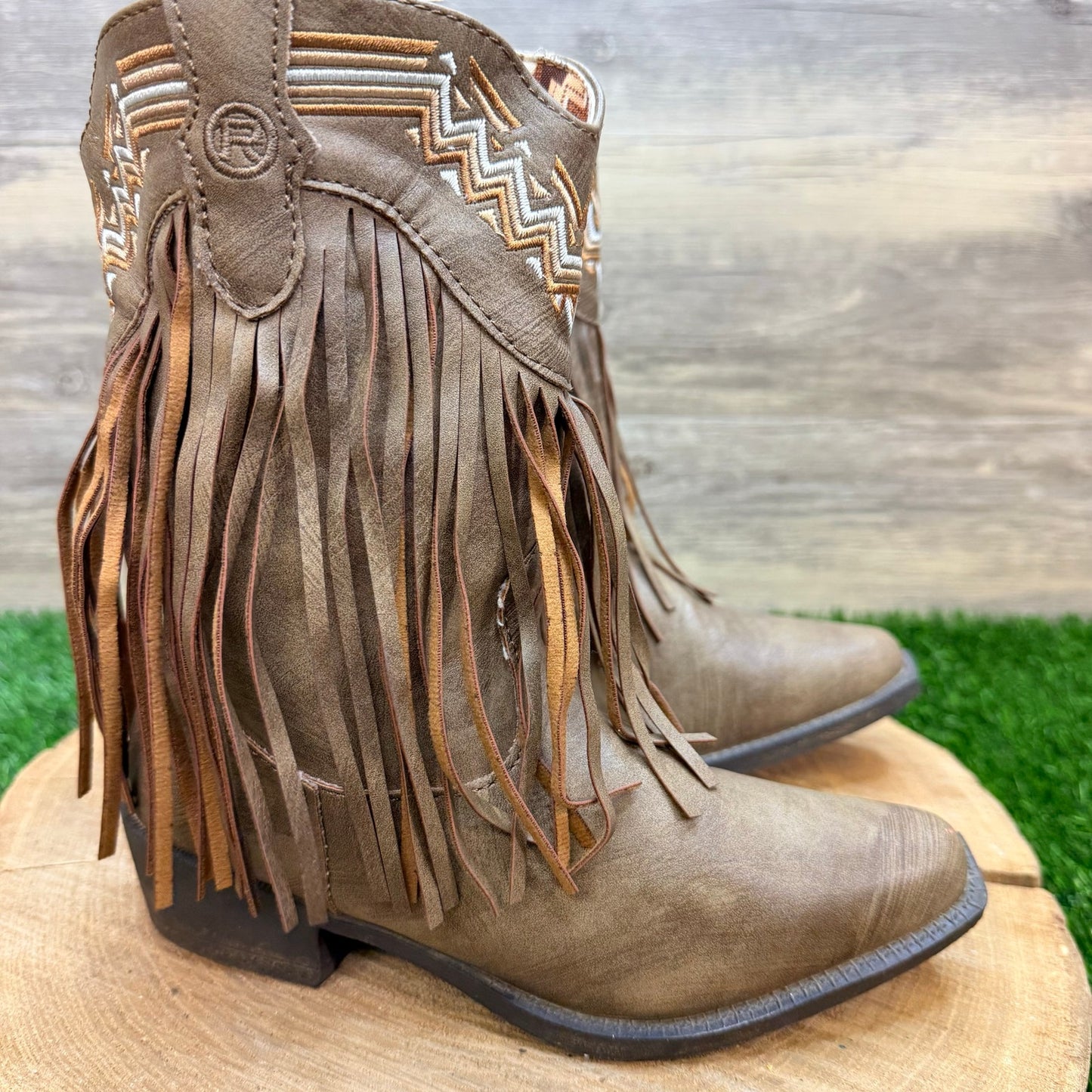 Roper Youth - Size 1 - Tan Fringe Faux Leather Cowboy Boots 1119