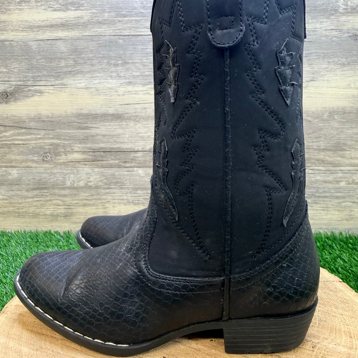 Shoe Show Youth - Size 5M - Black Faux Print Leather Cowboy Boots 430036