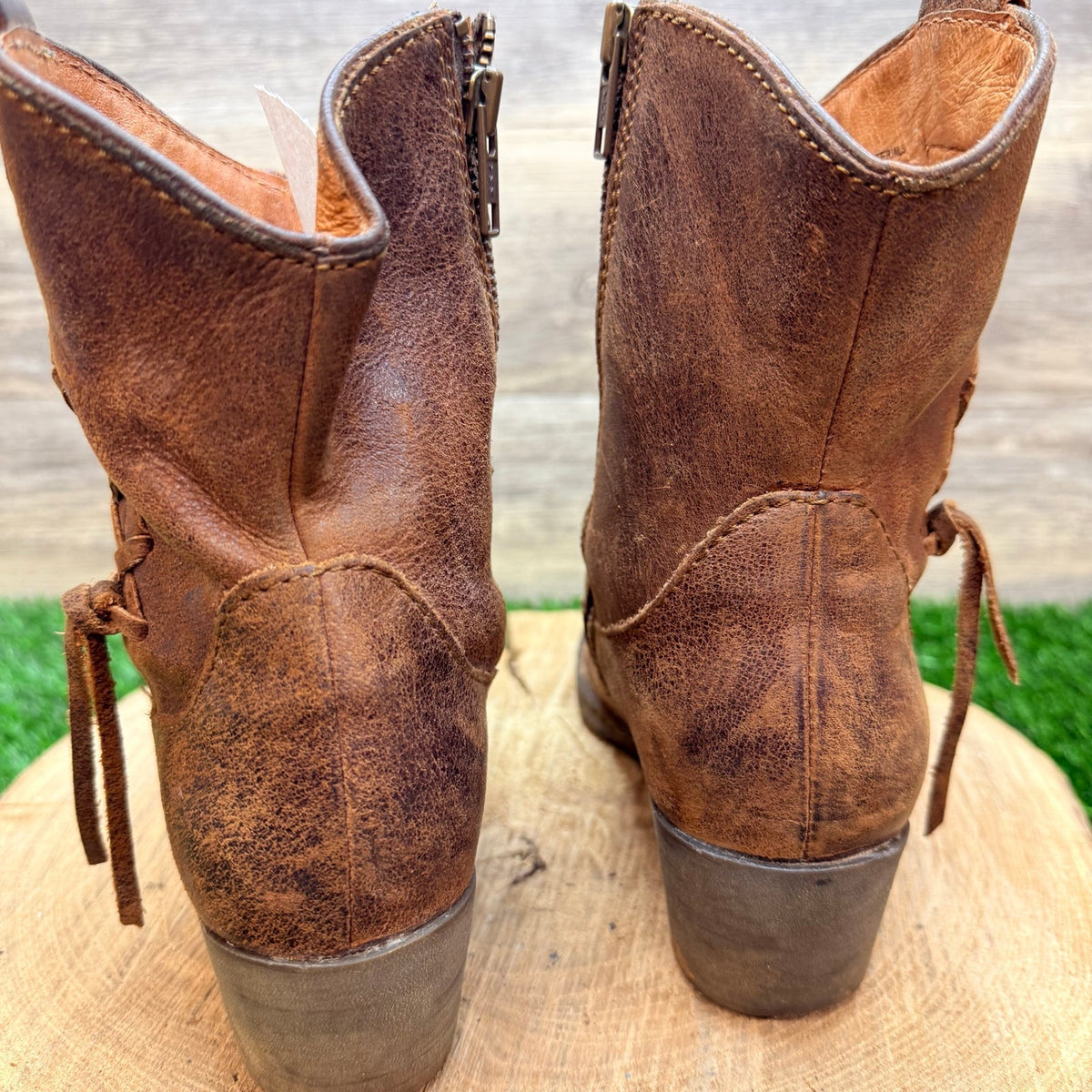 Born Women - Size 7 - Brown Ankle Zipper Boots CQG11
