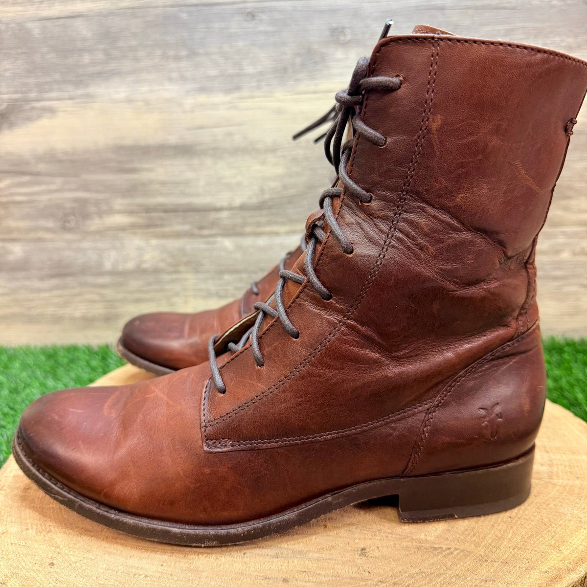 Frye Women - Size 8B - Melissa Lace Up Ankle Boots 3476081