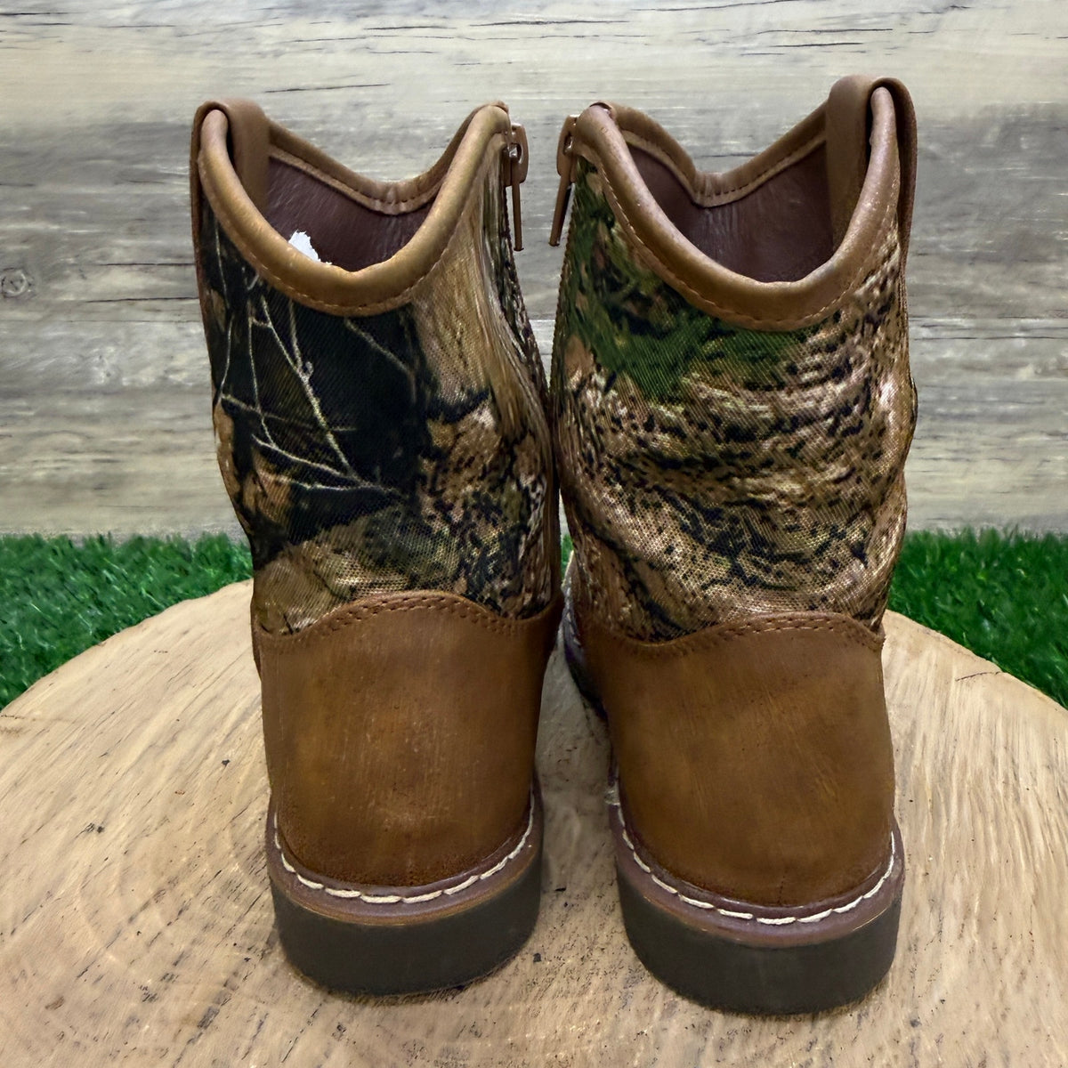 Mountain Creek Youth - Size 13M - Brown Camo Zipper Boots