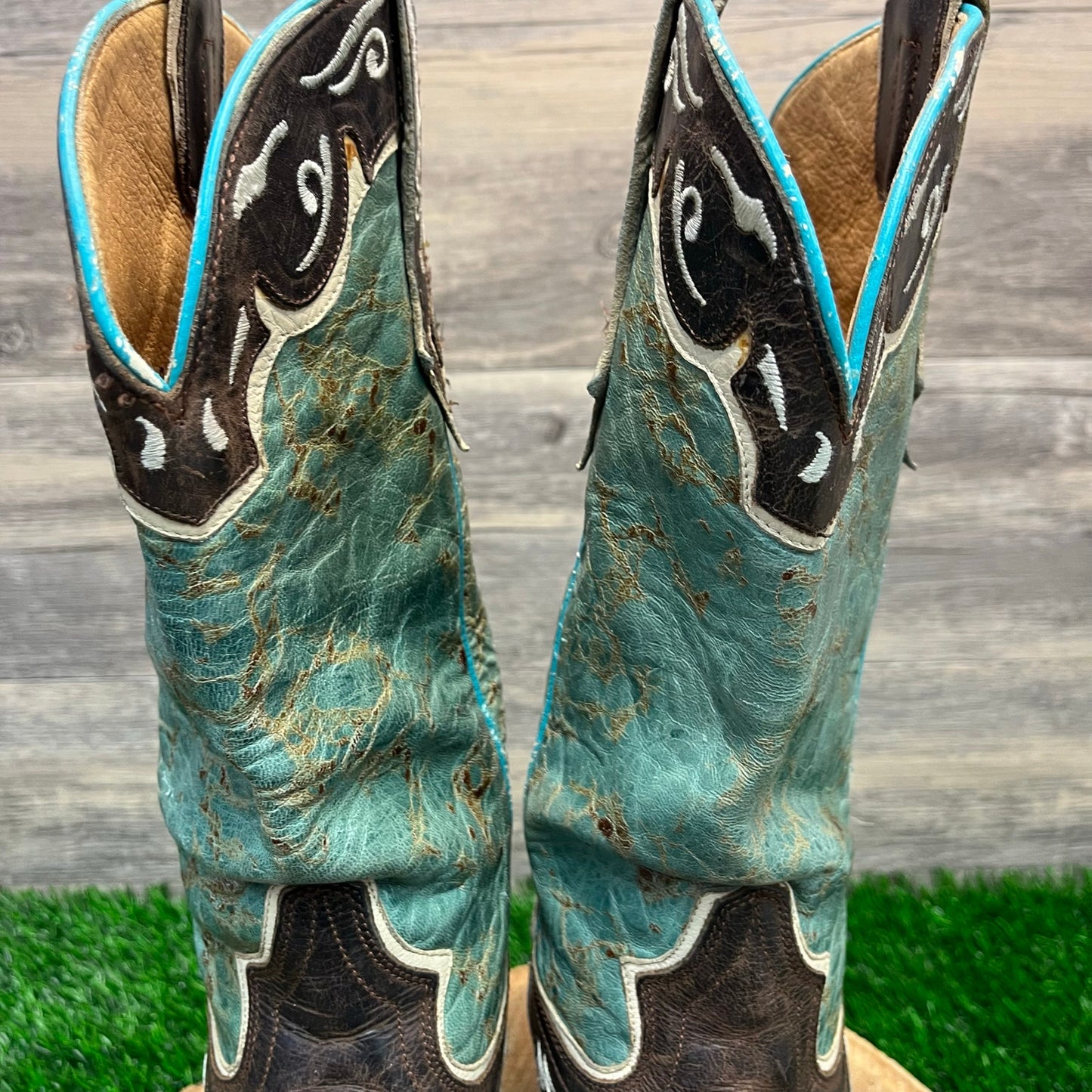 Sterling River Women - Size 11B - Distressed Brown/turquoise Cowboy Boots 171