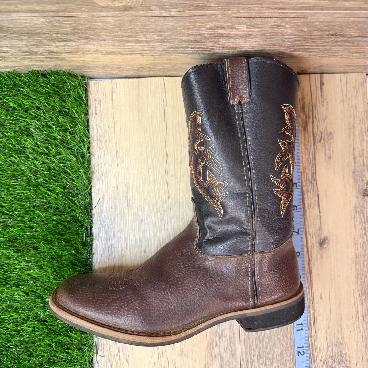 Austin Trading Co Youth - Size 2 - Brown / Black Square Cowboy Boots
