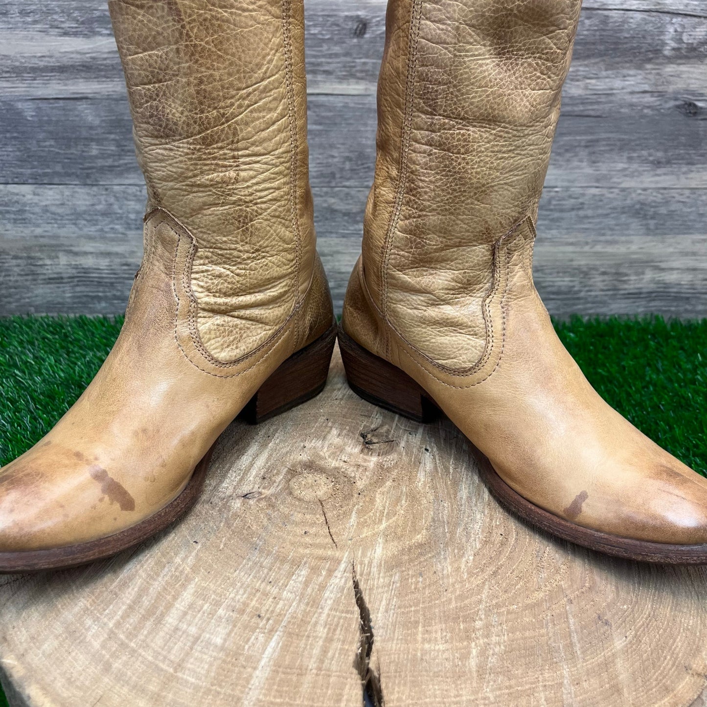 Frye Women - Size 5.5B - Sand Color Soft Leather Cowboy Boots Style 77685