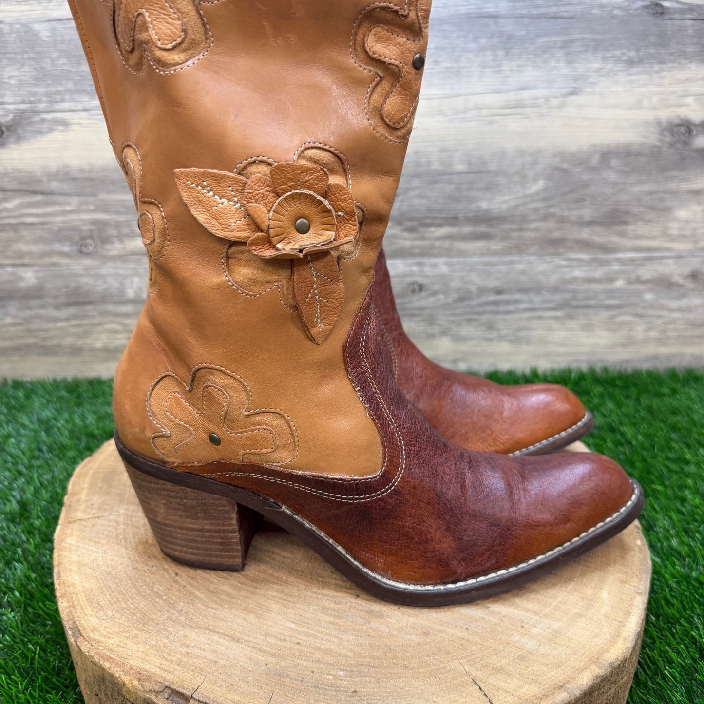 Mia Women - Size 8.5M - Beige/Brown Boho Floral Western Cowboy Boots Candida