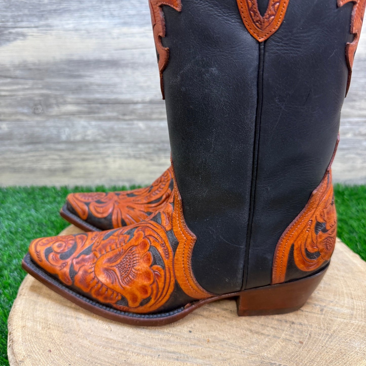 Denver Mountains Women - Size 7 - Black/Brown Hand Tooled Cowboy Boots L4074