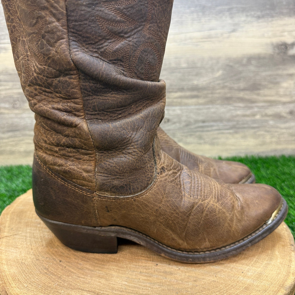 Dingo Women - Size 7M - Brown Slouch Toe Plate Western Cowboy Boots DI7542