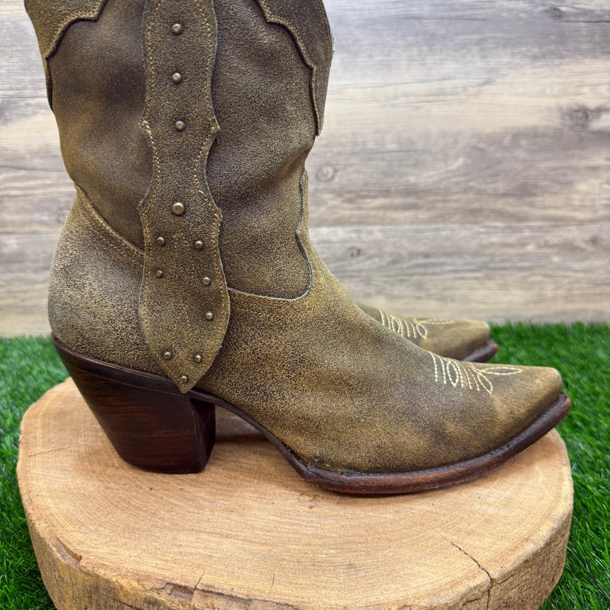 Charlie One Horse Women - Size 11B - Olive Suede Ankle Cowboy Boots