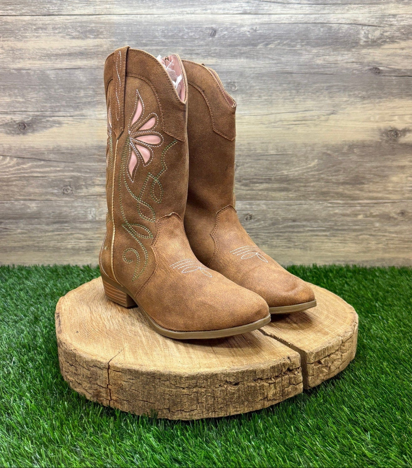 Magellan Youth - Size 5 - Brown/Pink Faux Suede Zipper Boots Style 177744