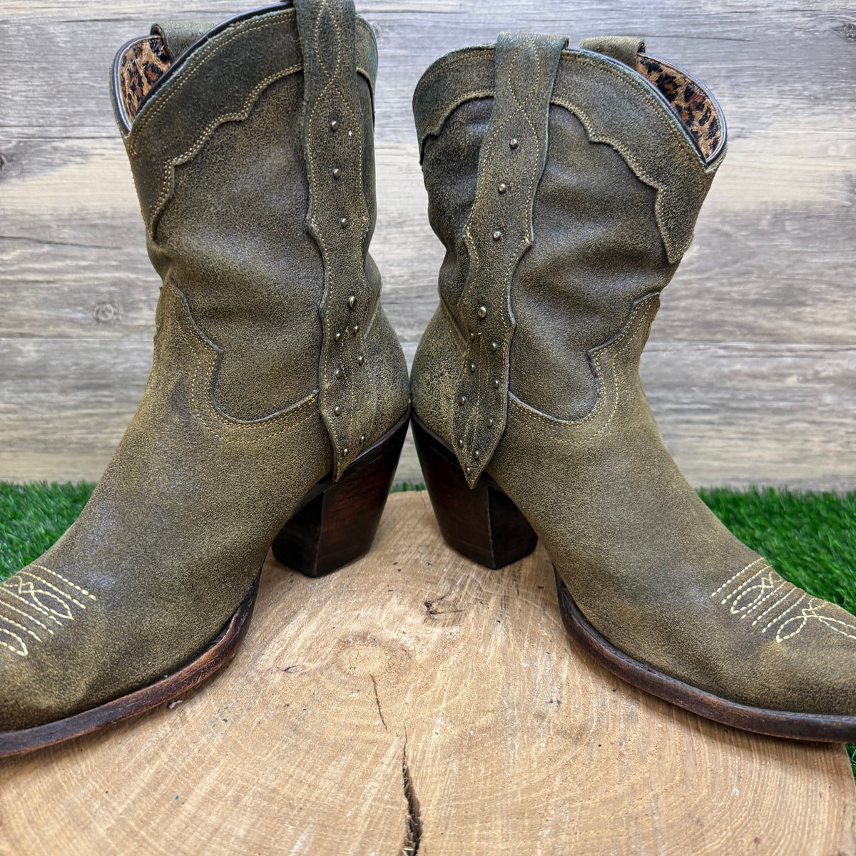 Charlie One Horse Women - Size 11B - Olive Suede Ankle Cowboy Boots