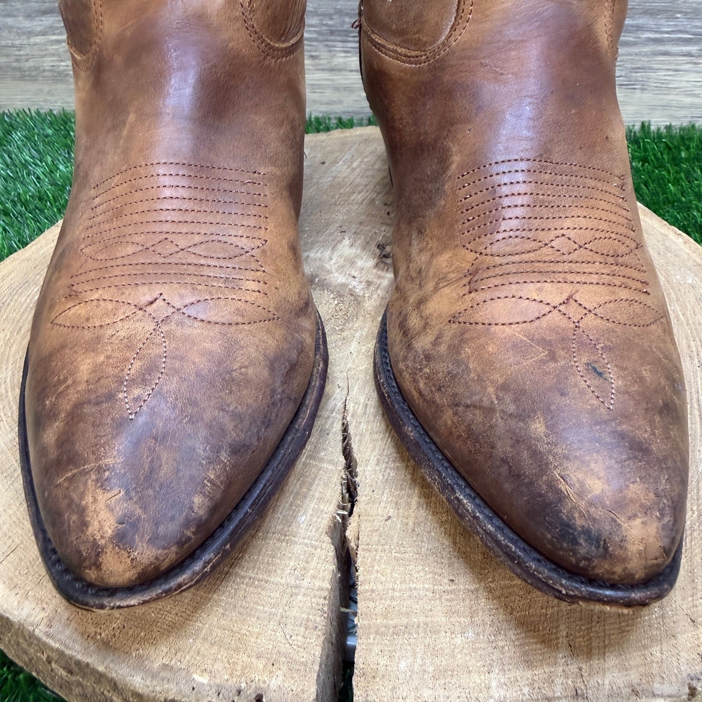 Unknown Men - Size 11M - Vintage Tan Western Cowboy Boots Style 6288