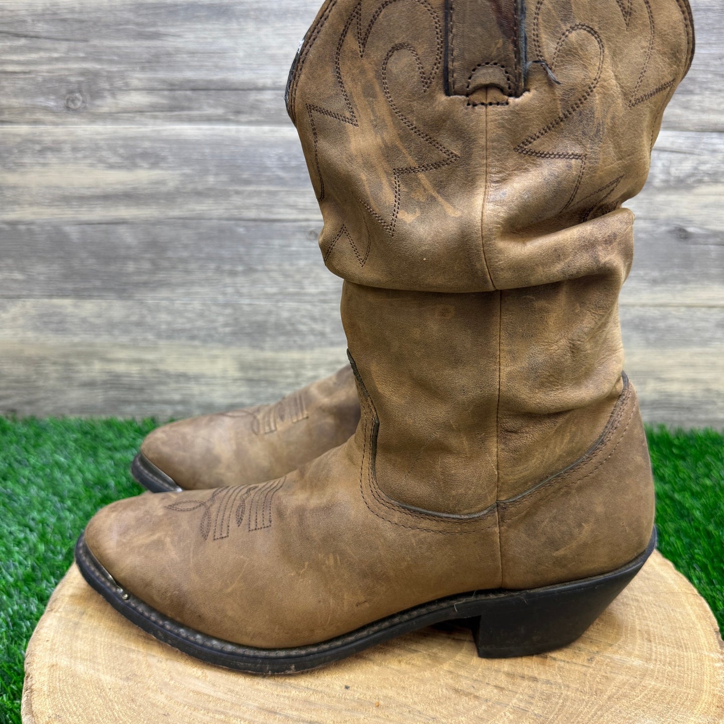 Durango Women - Size 9.5M - Brown Slouch Toe Plate Cowboy Boots Style RD542