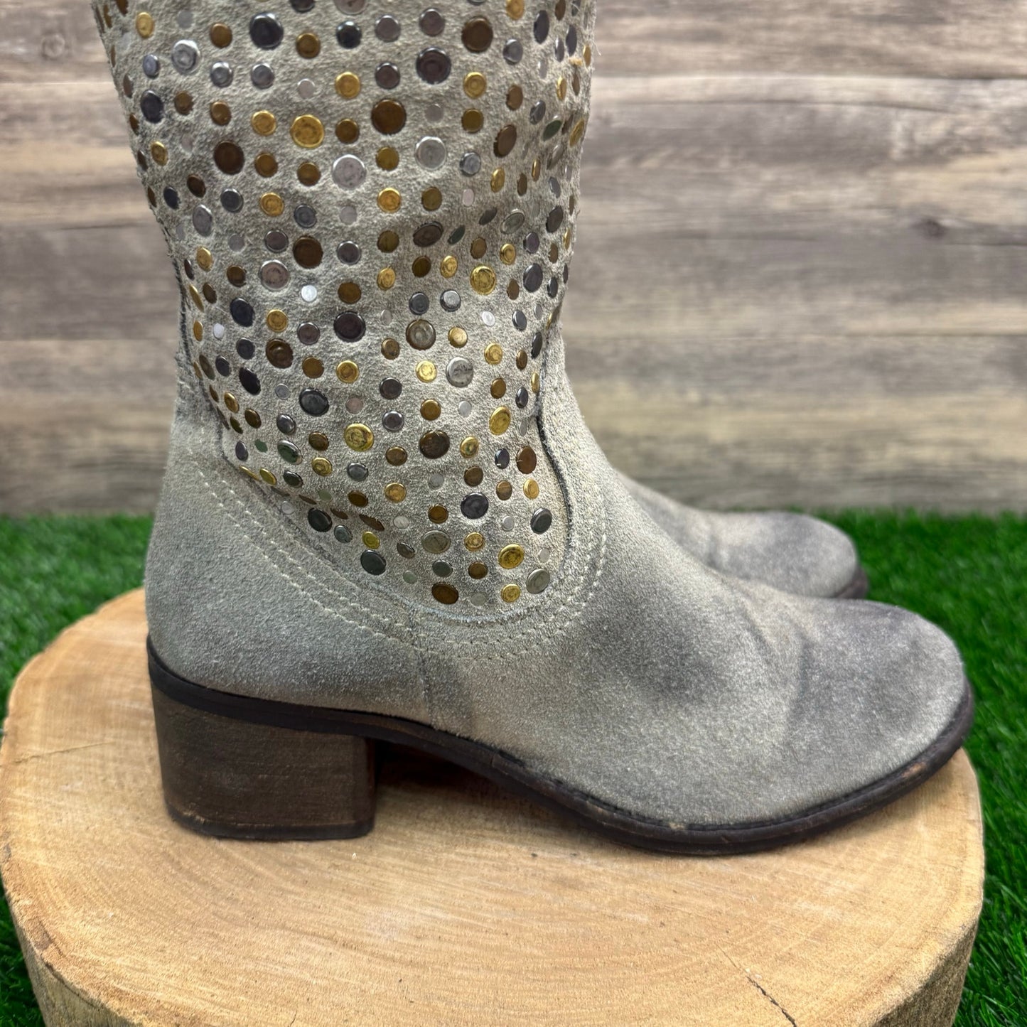 Diba True Women - Size 8.5 - Gray Studded Tall Suede Boots Style What To Do