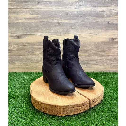 Global Win Women - Size 6.5 - Black Faux Leather Ankle Boots 19YY16