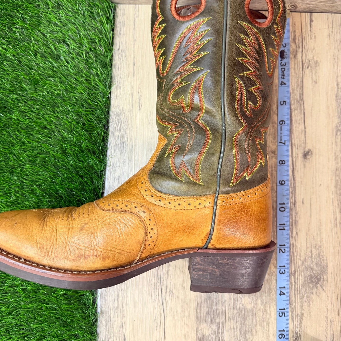 Ariat Men - Size 9EE - Tan/Green Square Toe Western Cowboy Boots 34876