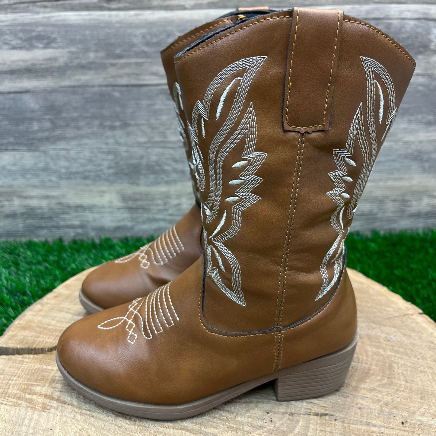 Unknown Youth - Size 11 - Tan Zipper Faux Leather Boots