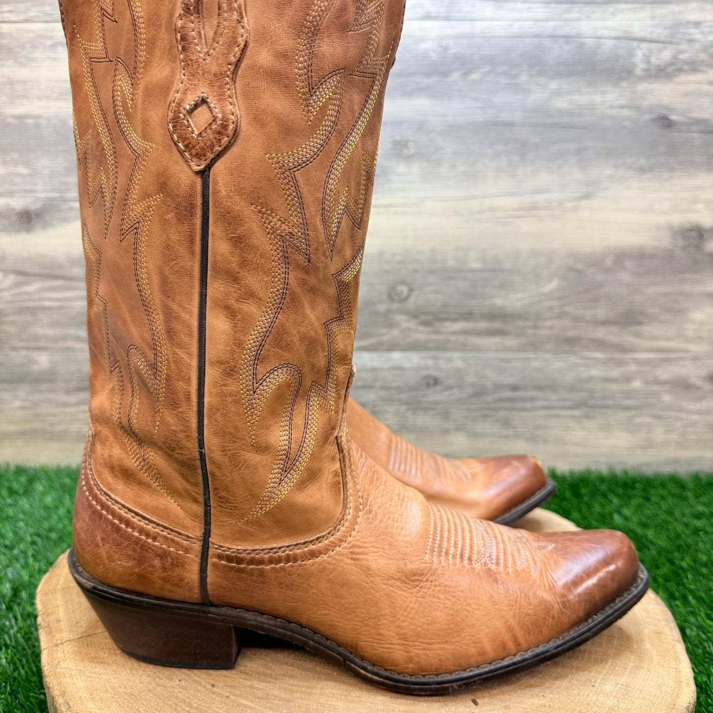 Nocona Women - Size 8B - Tan Snip Toe Western Cowboy Boots NL1600