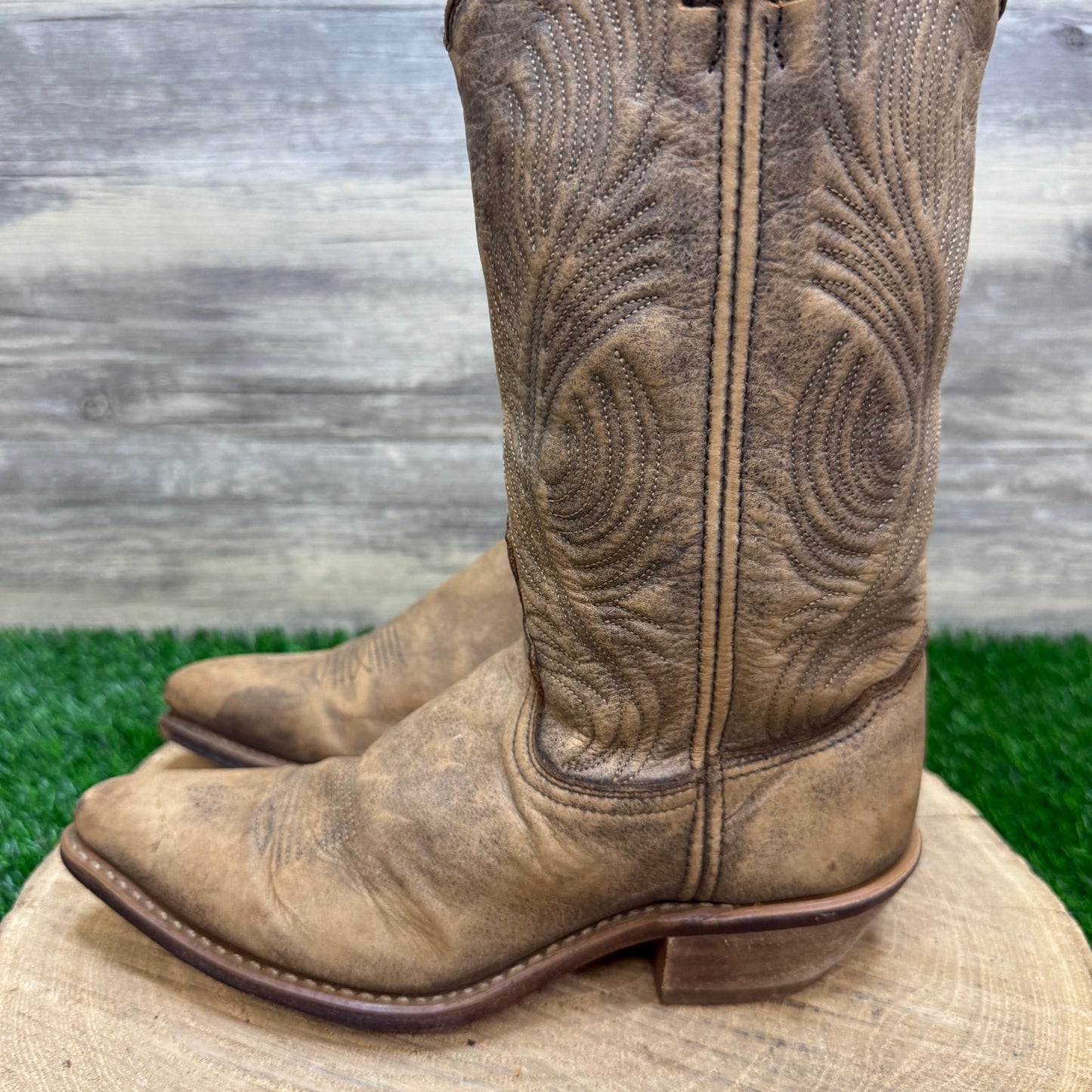 Abilene Women - Size 7.5M - Distressed Tan  Western Cowboy Style 9051
