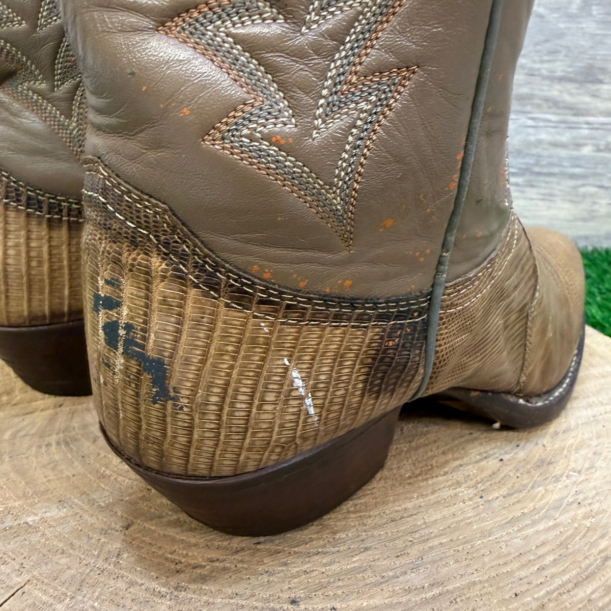 Justin Women - Size 7.5B - Vintage Tan Lizard Western Cowboy Boots Style L4701
