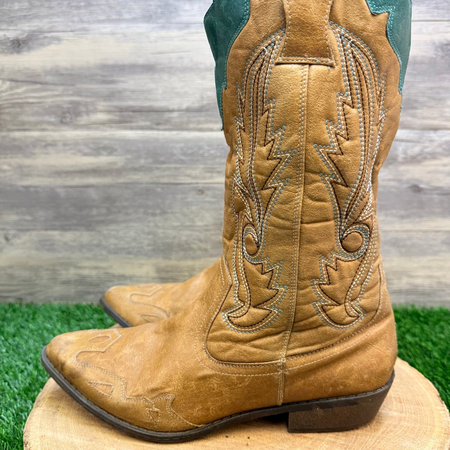 Coconuts Women - Size 10M - Brown / Green Faux Leather Cowboy Boots Cimmaron