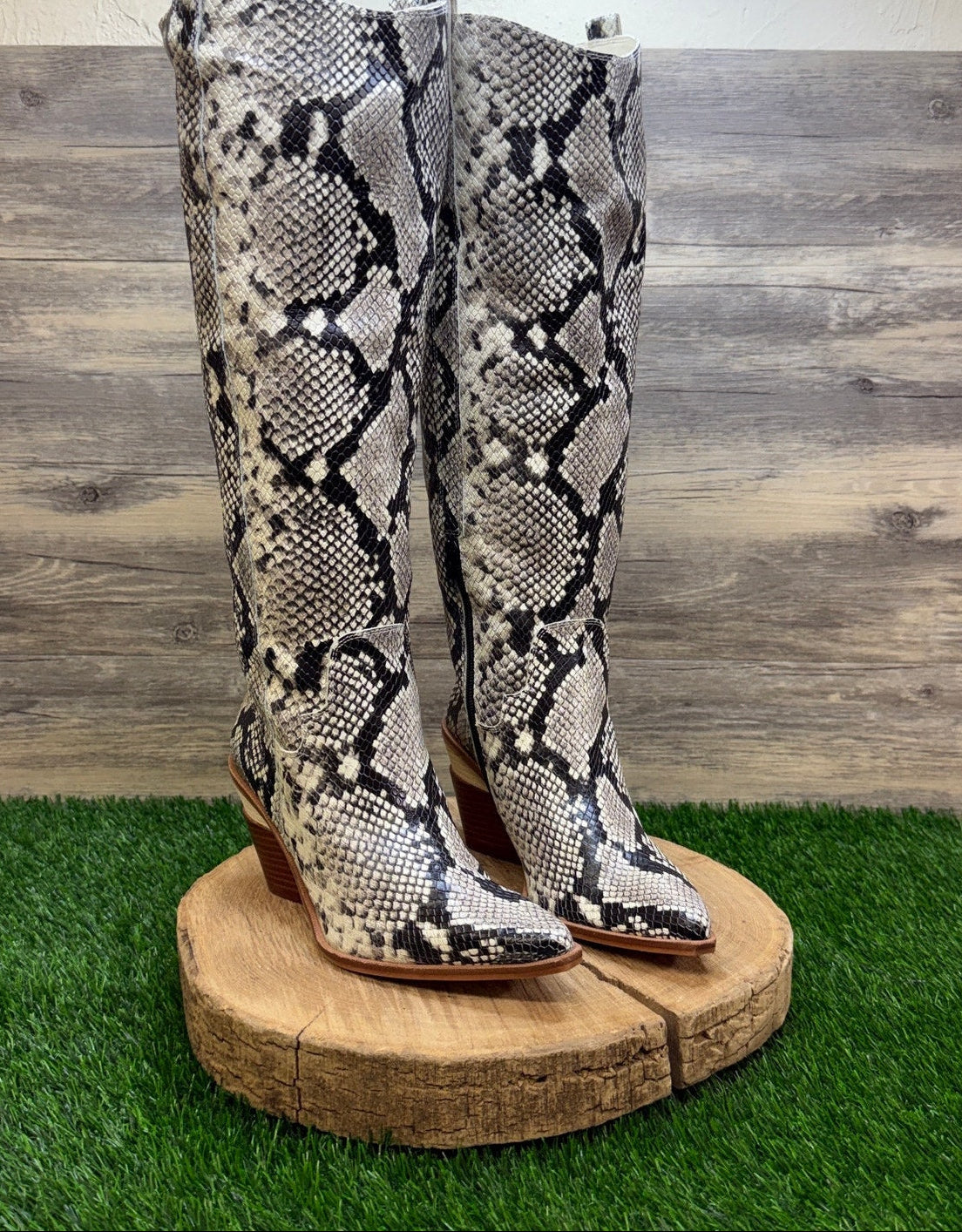 Gianni Bini Women - Size 8M - Black/White Faux Snake Tall Boots